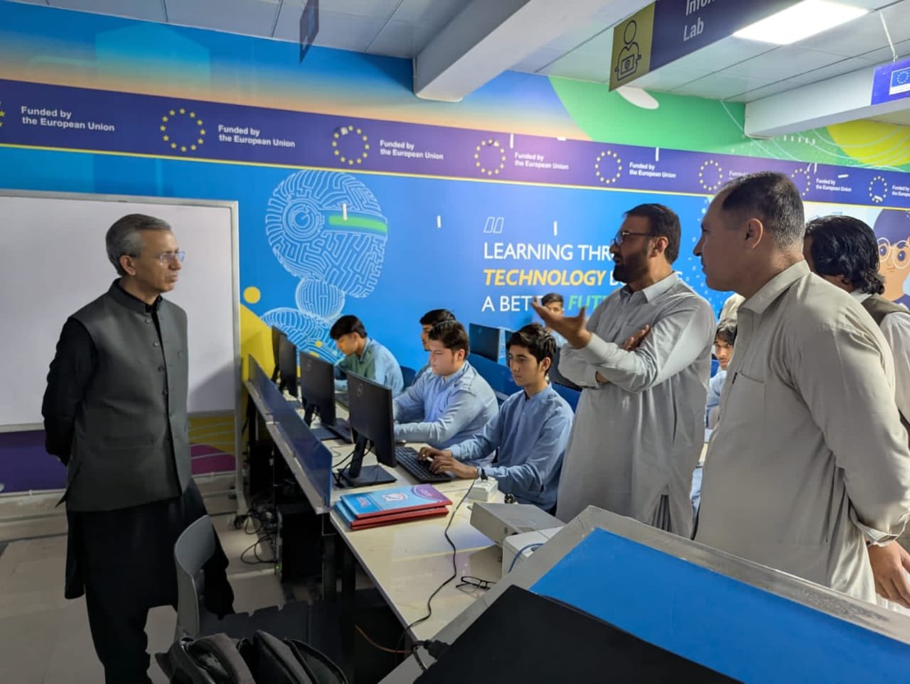 Secretary School Education at Computer Lab